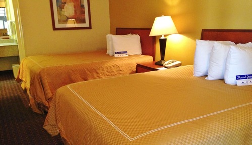Room, 2 Queen Beds, Smoking