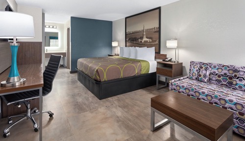 Studio Suite, 1 King Bed, Non Smoking