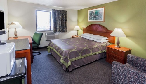 Suite, 1 King Bed, Non Smoking