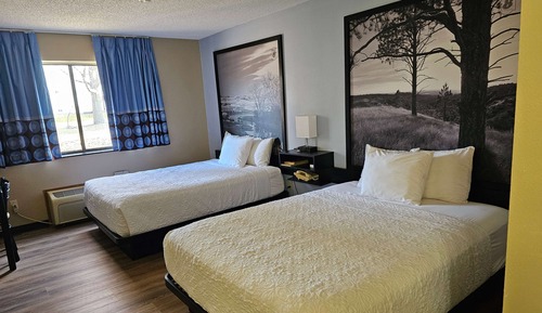 Suite, Multiple Beds, Smoking