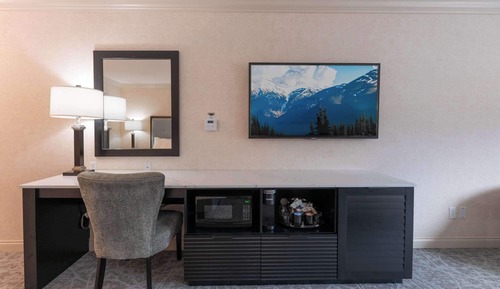 Family Room, 2 Queen Beds, Non Smoking