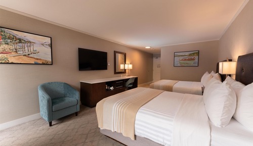 Standard Room, 2 Queen Beds, Balcony, Lake View (Balcony)