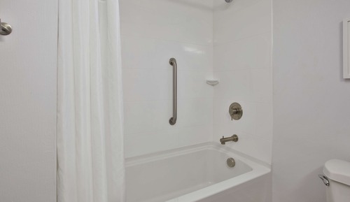 Room, Bathtub