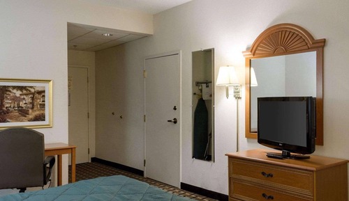 Standard Room, 1 King Bed, Non Smoking