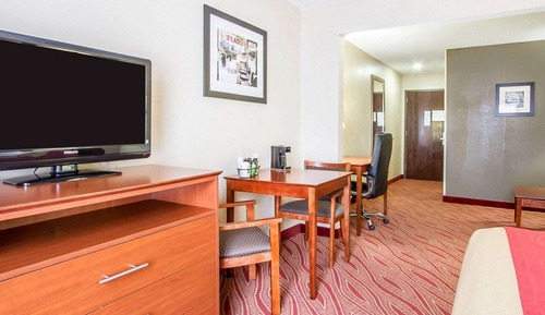 Suite, 1 King Bed, Non Smoking