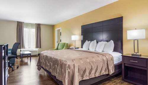 Suite, 1 King Bed, Jetted Tub