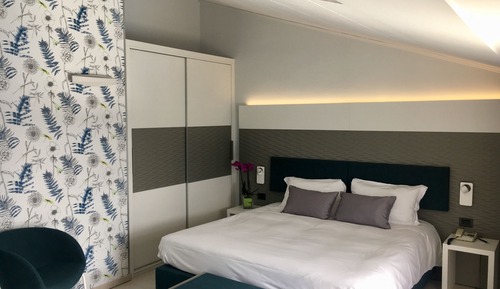 Double or Twin Room (No Lift)