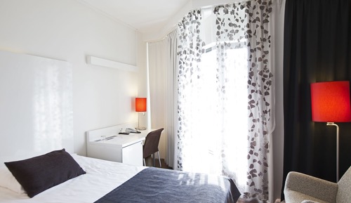 Standard Room, 1 Queen Bed