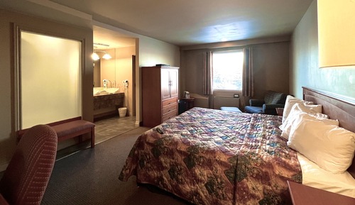 Junior Suite, 1 King Bed (Exotic shower)