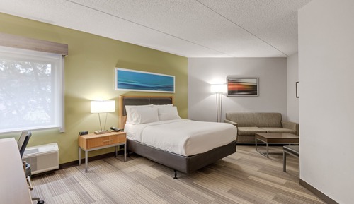 Room, 1 Queen Bed with Sofa bed, Accessible Bathtub (Accessible Tub)
