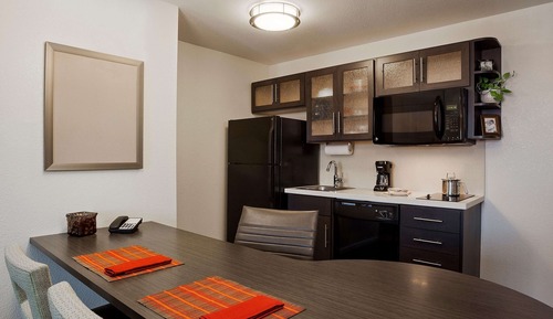 Suite, 1 Queen Bed with Sofa bed (One Bedroom)