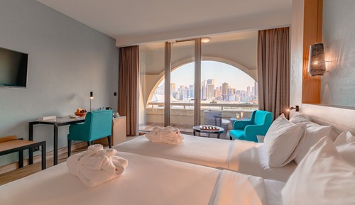 Deluxe Room, City View