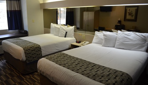 Standard Room, 2 Queen Beds, Non Smoking