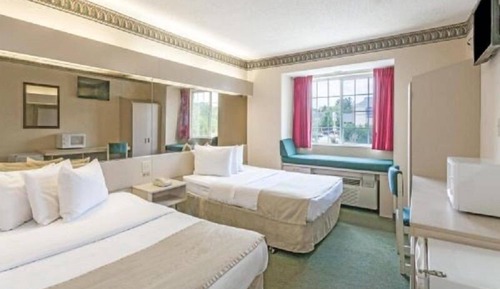 Room, 2 Queen Beds, Smoking