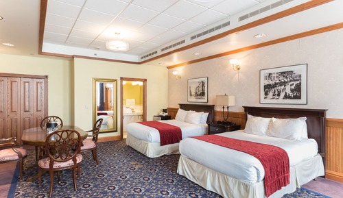 Deluxe Suite, 2 Queen Beds, Multiple View (Basler Suite)