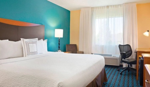 Room, 1 King Bed (Mobility/Hearing Accessible, Tub)