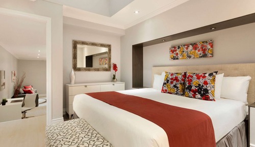 1 King Bed, Prestige Suite, Non-Smoking
