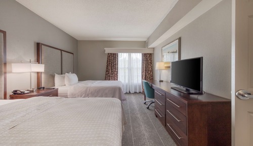 Premium Suite, 2 Queen Beds, Non Smoking (Accessible Tub)
