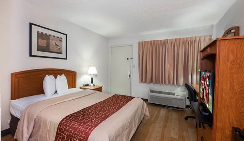 Deluxe Room, 1 Queen Bed, Non Smoking