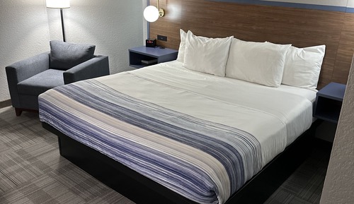 Room, 1 King Bed, Non Smoking (Second Floor)