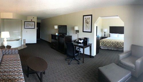 Suite, 1 Bedroom, Non Smoking (1 King Bed)
