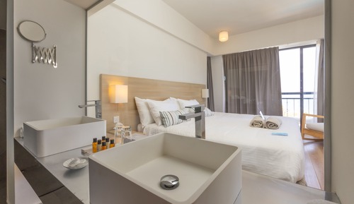 Executive Suite, Sea View