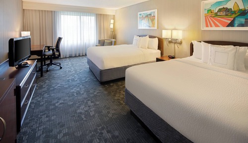 Room, 2 Queen Beds, Non Smoking