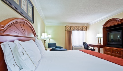 Standard Room, 1 King Bed