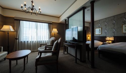 Junior Room (Suite)