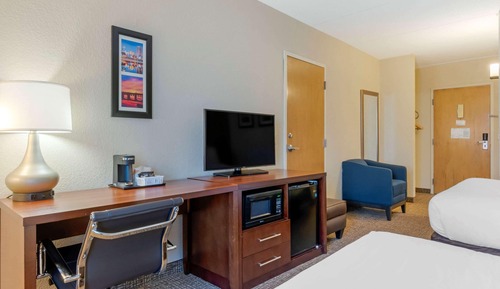 Standard Room, 2 Queen Beds, Non Smoking