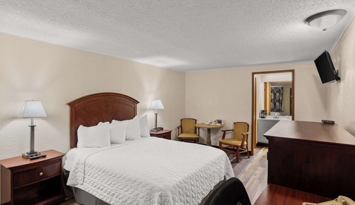 Room, 1 Queen Bed, Non Smoking