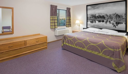 Studio Suite, 1 King Bed, Non Smoking