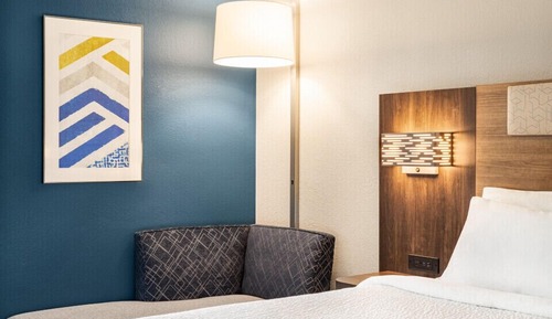 Suite, 1 King Bed (Wet Bar)