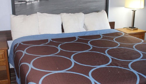 Standard Room, 1 Queen Bed