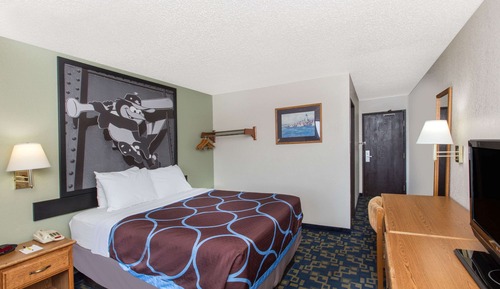 Standard Room, 1 Queen Bed