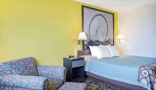 Studio Suite, 1 Queen Bed, Non Smoking