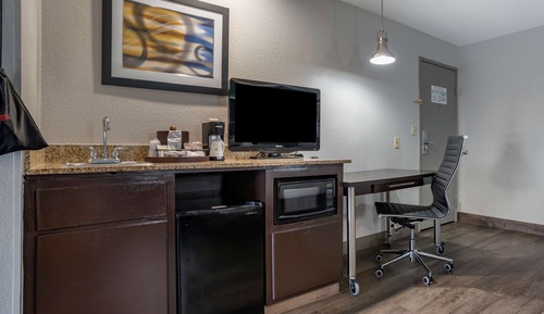 Suite, 1 King Bed, Non Smoking, Refrigerator & Microwave