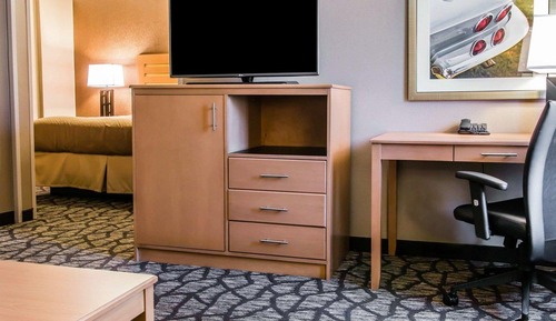 Suite, 1 King Bed with Sofa bed, Non Smoking