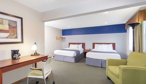 Standard Room, 2 Queen Beds, Non Smoking