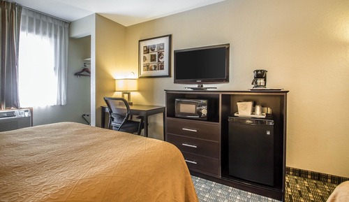 Standard Room, 2 Queen Beds, Non Smoking