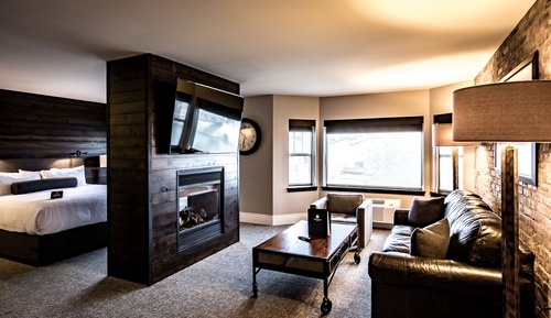 Suite, 1 King Bed with Sofa bed (Legacy)