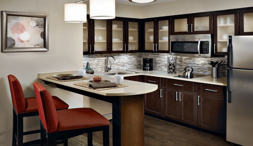 Suite, 2 Bedrooms, Kitchen