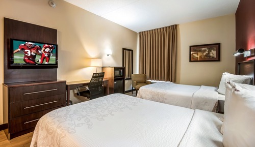 Deluxe Room, 2 Queen Beds (Smoke Free)