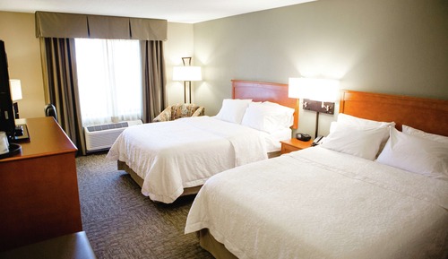 Two queen beds non smoking