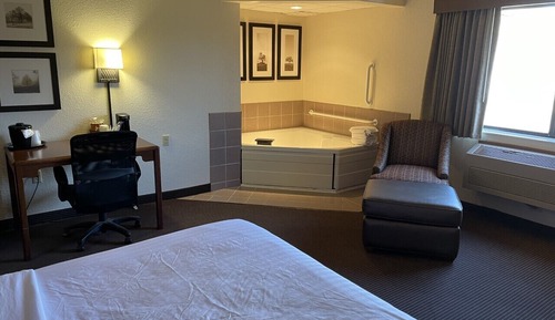 Studio Suite, 1 King Bed, Non Smoking