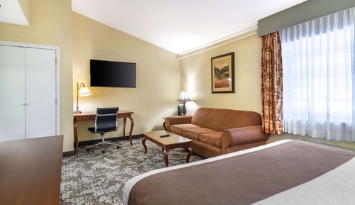 Suite, 1 King Bed, Non Smoking