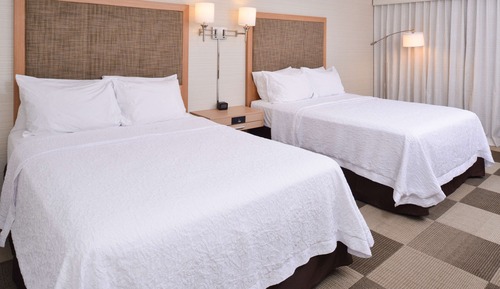 Room, 2 Queen Beds, Accessible, Non Smoking (Hearing)