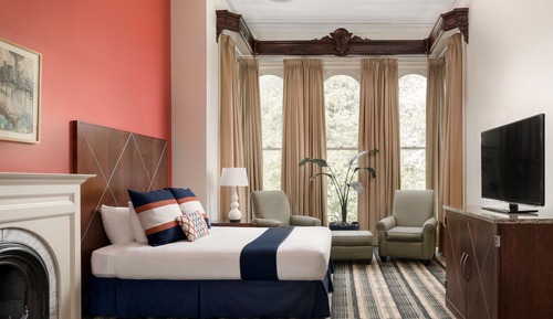 Standard Suite, 1 Queen Bed (Premium Room (Fireplace Grand Queen))