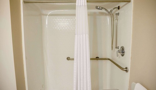 Room, 1 King Bed, Accessible, Non Smoking (Roll-In Shower)