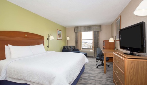 Deluxe Room, 1 King Bed, Non Smoking